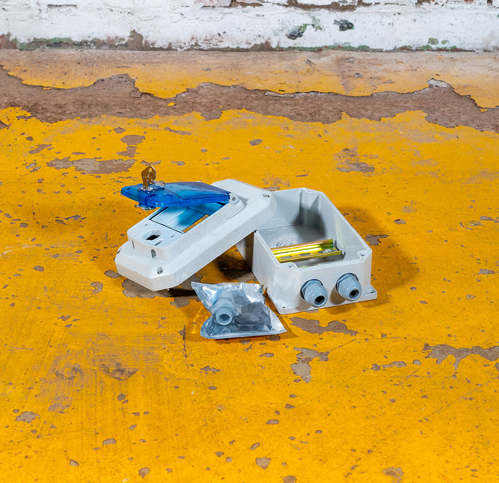 AllRobust - With Flap and Lock